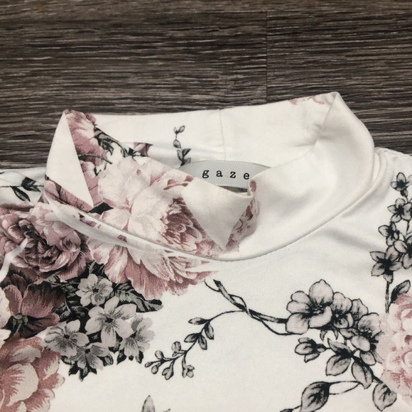 Gaze Shirt - Picture 4 of 5